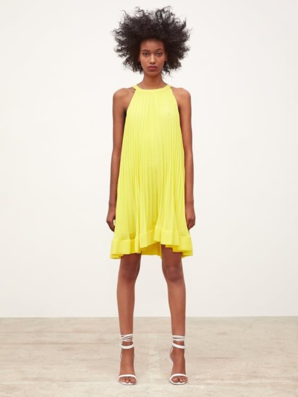 ZARA Yellow Pleated Halter Neck Swing Mini Dress M